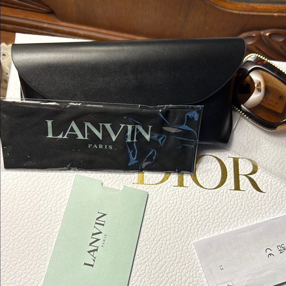 LANVIN Tortoise Shell Square 52mm Sunglasses - NWT - image 5